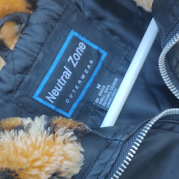 Leopard/black 🧥 - Picture 6 of 9